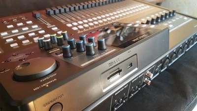 TASCAM DP32SD Digital Recorder Portastudio. - Image 1 of 4