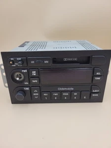 Oldsmobile AM FM Radio Estéreo GM Delco 16213363 Reproductor de Cassette  - Imagen 1 de 8