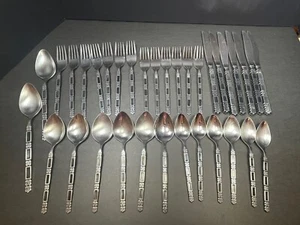 Oneida Community Madrid Black 34 Piece Set With Original Tray Vintage - Picture 1 of 23