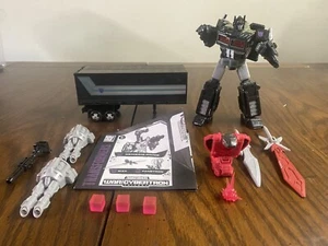 Transformers Netflix WFC War for Cybertron Spoiler Pack Nemesis Prime Complete - Picture 1 of 15