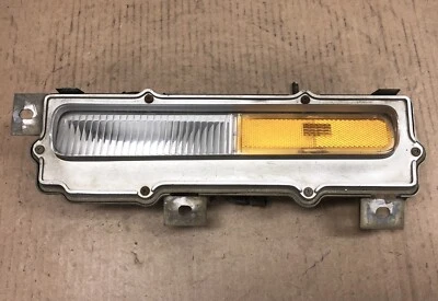 1970-1973 Lincoln Continental Cornering Light Side Marker Lamp Assembly RH - Image 1 of 4