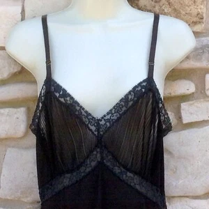 Vanity Fair Full Slip Damen 34 schwarz Nylon Trikot Kristallfalten USA beschädigt - Bild 1 von 10