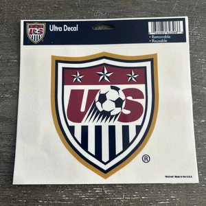 Decalcomania multiuso USA Soccer 4,5"x 5,75 finestra, auto o laptop! Die Cut USMNT - Foto 1 di 4