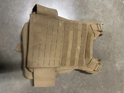 Chaleco portador de 3 placas USMC GEN III CORTE LÁSER COYOTE MARRÓN TALLA PEQUEÑA Foto 1 de 4