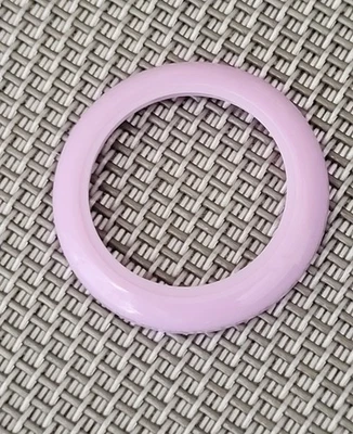 Gucci Orchid Plastic Bezel,Authentic,For 1100-11/12-11/12.2💃Ladies,Excellent - Image 1 of 4