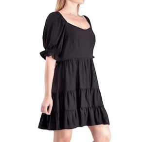 Boutique Stufenkleid mit Rüschenärmeln schwarz Damen leicht Sommer Gr. XS neu mit Etikett - Bild 1 von 4