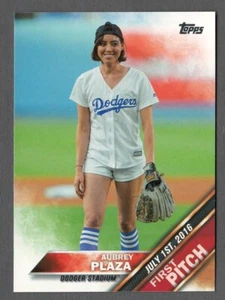 AUBREY PLAZA 2016 Topps Update FIRST PITCH Insert Card #FP-6 Dodgers Stadium 2 - Picture 1 of 2