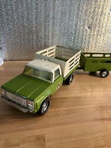 Nylint Farms Square Body Chevrolet  Pressed Metal Truck And Trailer Vintage