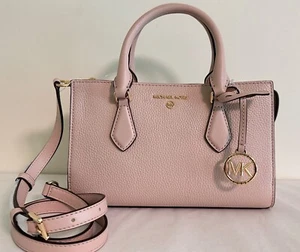 Borsa a tracolla Michael Kors Valerie rosa morbida in pelle ciottolata piccola EW - Foto 1 di 11