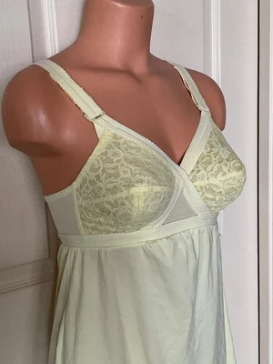 VTG JCPenney Adonna Mini Bullet Bra Slip Silky Nylon Lace Bra Lingerie Size 32C - Image 1 of 4
