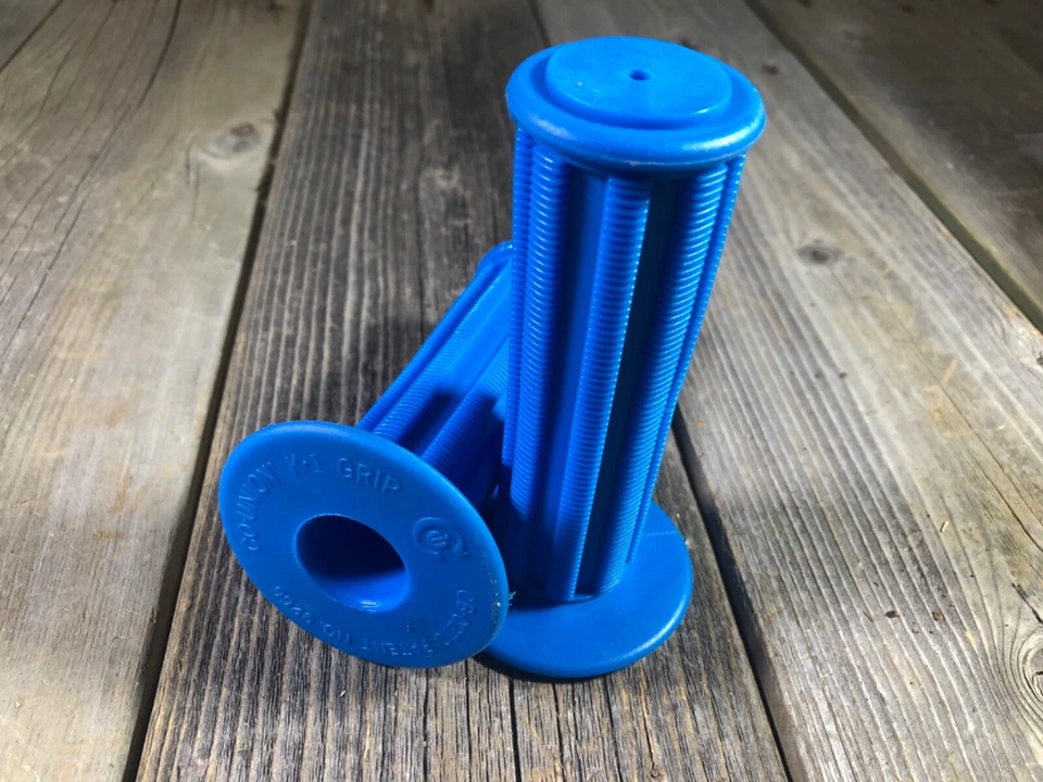 OLD SCHOOL BMX GRIPS MX VINTAGE BMX BIKE BICYCLE GRIPS CO-UNION TAIWAN WAFFLE - Image 1 of 4
