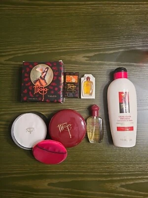 Maja 109 g de talco perfumado + loción corporal de 17 oz, miniatura y spray Edt de 1,7 oz Foto 1 de 4