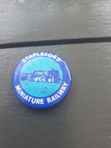 Insignia vintage de ferrocarril en miniatura Stapleford - Imagen 1 de 3