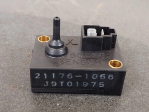 BOOST SENSOR J9T01975 KAWASAKI ZR1100 B1 ZEPHYR 1996 21176-1066 16454 - Picture 1 of 4