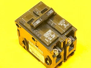 SIEMENS TYPE QP Q230 30 AMP 2 POLI 120/240 VAC PLUG IN ON BREAKER (NUOVO) - Foto 1 di 7