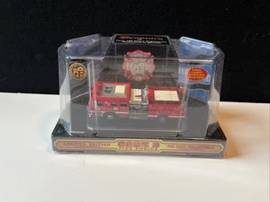 CODE 3 FIRE TRUCK #12303 #82 SEAGRAVE HOLLYWOOD - Picture 1 of 8