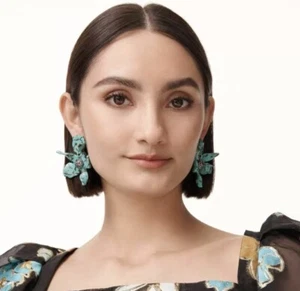 LELE SADOUGHI KLEINE KRISTALL PAPIERLILIE OHRRINGE - Bild 1 von 5