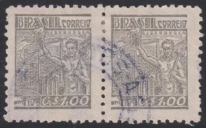 BRAZIL 1946 -1951 Good Used pair. (p358) - Picture 1 of 1