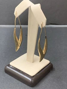 V Twist Dangle Hoop Earrings in Yellow Gold - Picture 1 of 5