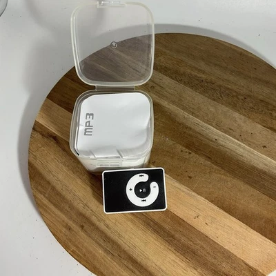 Reproductor MP3 blanco IOB sin probar (TR) Foto 1 de 4