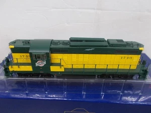 GENESIS # G62512~CHICAGO & NORTHWESTERN GP9 LOCO # 1749 W/DCC PLUG~HO SCALE - Picture 1 of 6