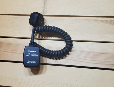Canon OC-E3 Off-Camera Shoe Cord - Image 1 of 4