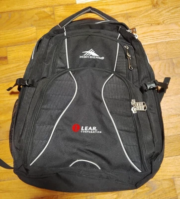 Mochila desviada HIGH SIERRA grande negra bolsillos con múltiples cremallera 17" para computadora portátil Foto 1 de 4