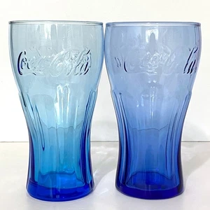 JUEGO DE 2 Coca Cola de colección 16 oz. Gafas coleccionables acanaladas contorneadas azul cobalto + - Imagen 1 de 4