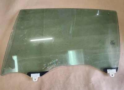 Cristal ventana puerta trasera izquierda Nissan Máxima 2016-2018 OEM 82301-4RA0A Foto 1 de 3