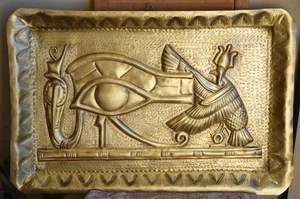 Auge des Horus Ägyptische Messing Wandbehang Plakette - (2 Fuß × 1,3 Fuß) - Hand Repoussé - Bild 1 von 9