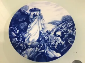 1993 Avon "Jesus Feeds the Multitude" Collectors Plate Cobalt Blue Porcelain 8" - Picture 1 of 4