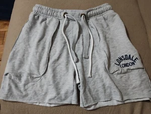 Pantalones cortos grises Lonsdale para hombre talla S del Reino Unido, cintura elástica, bolsillos con cremallera, cortes - Imagen 1 de 3