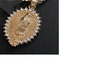 VIRGIN MARY RELIGIOUS PRAY HOLY crystal pendant GOLD 18K plated necklace 20" - Picture 1 of 7
