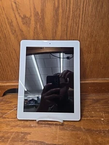 Apple iPad 3rd Gen A1430 16GB Wi-Fi + Cellular - Picture 1 of 3