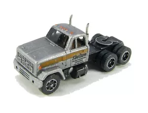 Z Scale 70s Era GMC 9500 (Long Hood) Truck Kit by Showcase Miniatures (4034) - Picture 1 of 6
