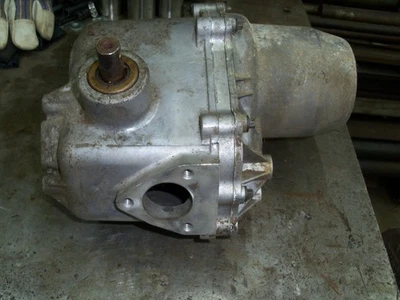 Used Tecumseh Peerless Model 646 Transaxle Case Only And Input Shaft - Image 1 of 4