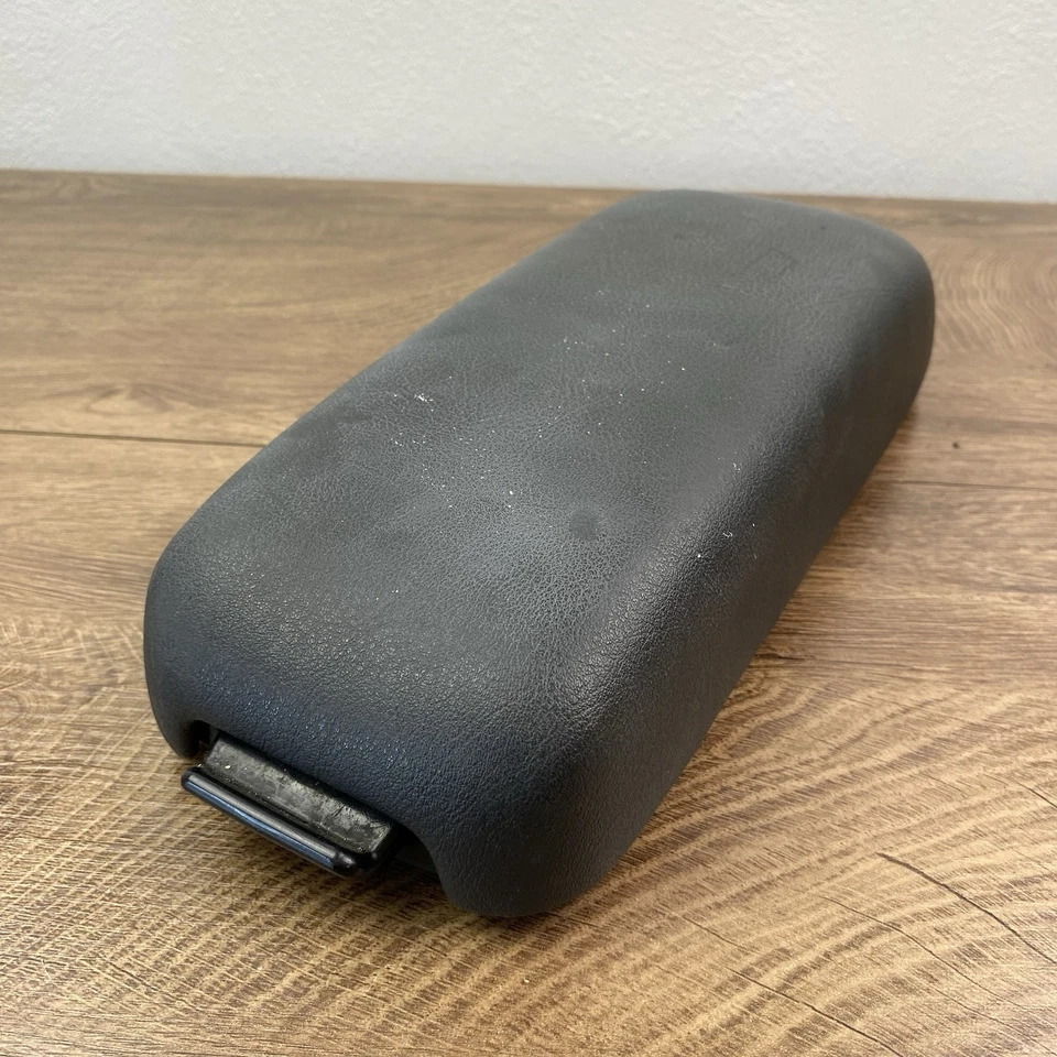 1995-2005 Chevrolet Cavalier Center Console Lid Armrest Used OEM 22603634 - Image 1 of 4