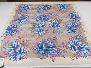BNWT HANAE MORI MADE IN JAPAN BLUE & MAGENTA BLOSSOM ON OYSTER SILK SATIN SCARF - Picture 1 of 14
