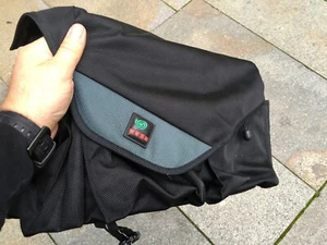 Kata Bolso para Fotos Kata CS-17 Cámara Satchel Negro - Producto Nuevo - Restos - Picture 1 of 6