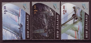 NEW ZEALAND 2002 AMERICAS CUP SET OF 3 UNMOUNTED MINT - Picture 1 of 1