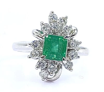 Anillo Halo Solitario Diamante Natural y Esmeralda 1.01 quilates Platino Sólido Foto 1 de 3