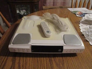 G.E. Slim Spacemaker Under Cabinet Stereo CD Player AM/FM Radio w/Remote/Manuel - Picture 1 of 9