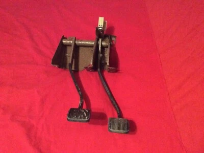 97-06 Jeep TJ Wrangler BRAKE CLUTCH PEDAL Manual Assembly - Image 1 of 4