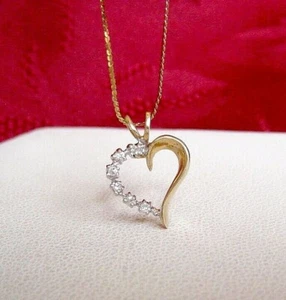 14K TWO TONED GOLD HEART SHAPED DIAMOND CHARM LOVE PENDANT 0.7 GRAMS - Picture 1 of 7