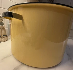 ¿WARE WESTERN DE COLECCIÓN? Stock de 12 cuartos de galón/olla de frijoles esmalte amarillo y negro - Imagen 1 de 24