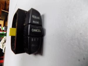 99 00 01 02 03 04 Honda Odyssey conjunto de botones interruptor de crucero de currículum del volante - Imagen 1 de 3
