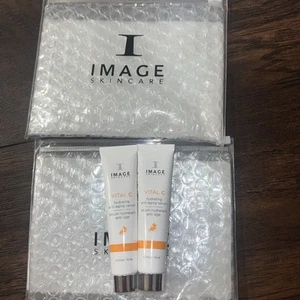 2er Pack Image VITAL C Feuchtigkeitsspendendes Anti-Aging Serum Sérum Hydratant Anti-Age (0,5oz) - Bild 1 von 1
