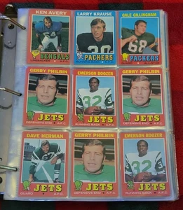 1970's Football Cards Sheet Of 9 #29 - Picture 1 of 2