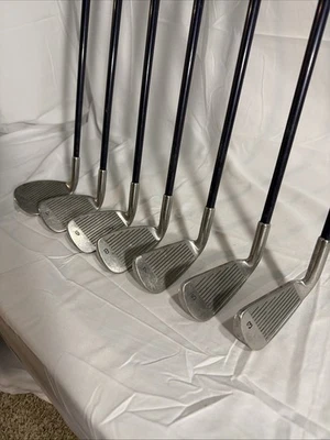 Spalding Executive EZ Iron Set 3, 5, 7-9, P, SW | Left Handed LH - Image 1 of 4