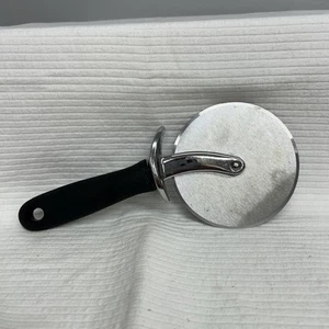 Norpro Grip-EZ Pizza Wheel Cutter Slicer - Picture 1 of 5